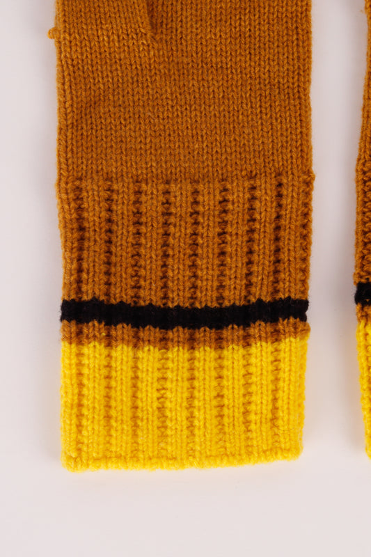 Marni x Uniqlo FW22 'Popcorn Knit' Mittens Yellow Brown (2022)