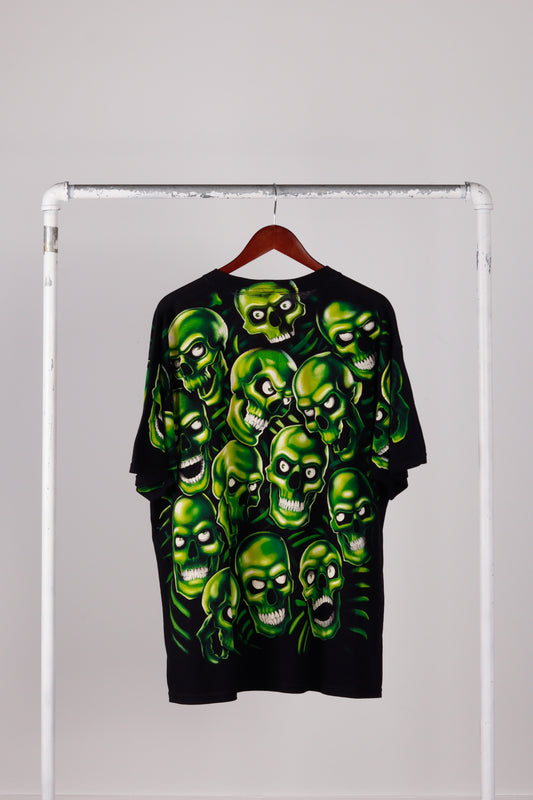 Vintage 2001 Liquid Blue 'Skull Pile' Tee Green