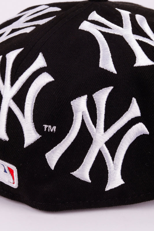 FW21 Supreme x New York Yankees 'New Era Box Logo' Fitted Hat