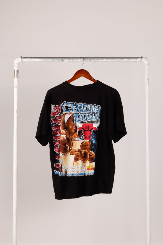 Vintage 1998 Chicago Bulls 'Double 3-Peat The Dynasty' Rap T-Shirt